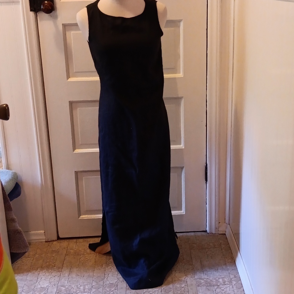 Qnn Taylor 6 100% linen maxi dress 👗